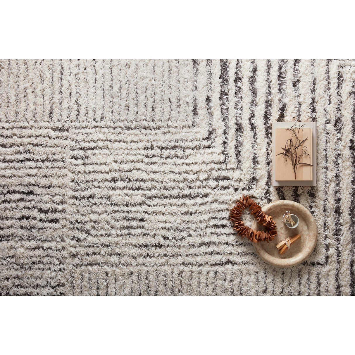 Alexander Home Modern Kenya Shag Area Rug