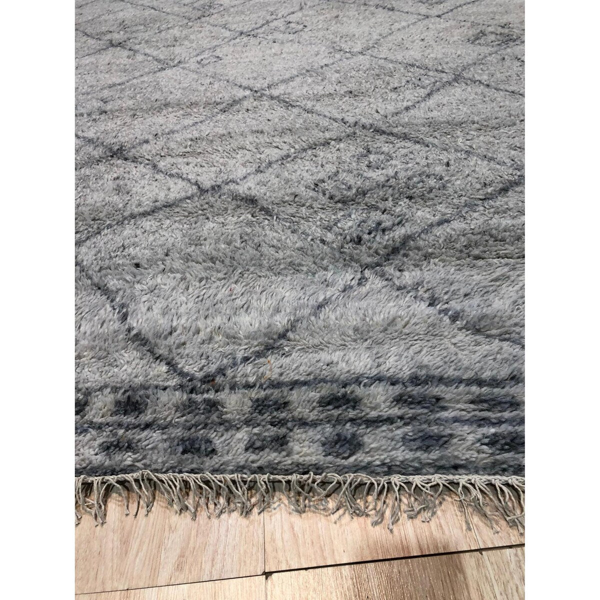 Gray Traditional Geometric Modern Moroccan Area Rug - Elegant and Timeless Design