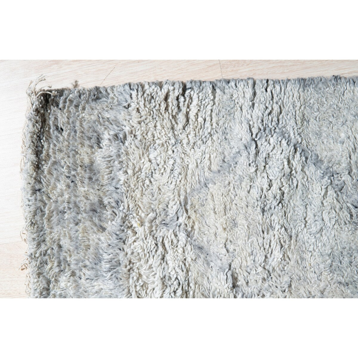 Gray Traditional Geometric Modern Moroccan Area Rug - Elegant and Timeless Design
