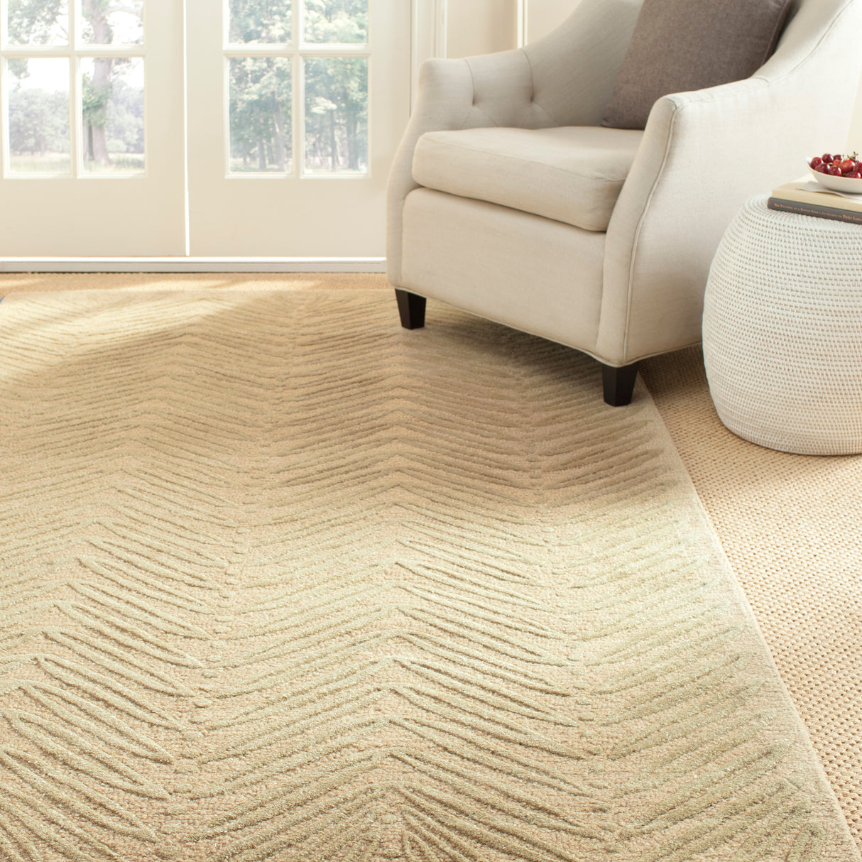 Martha Stewart by SAFAVIEH Chevron Leaves Wool/ Viscose Rug