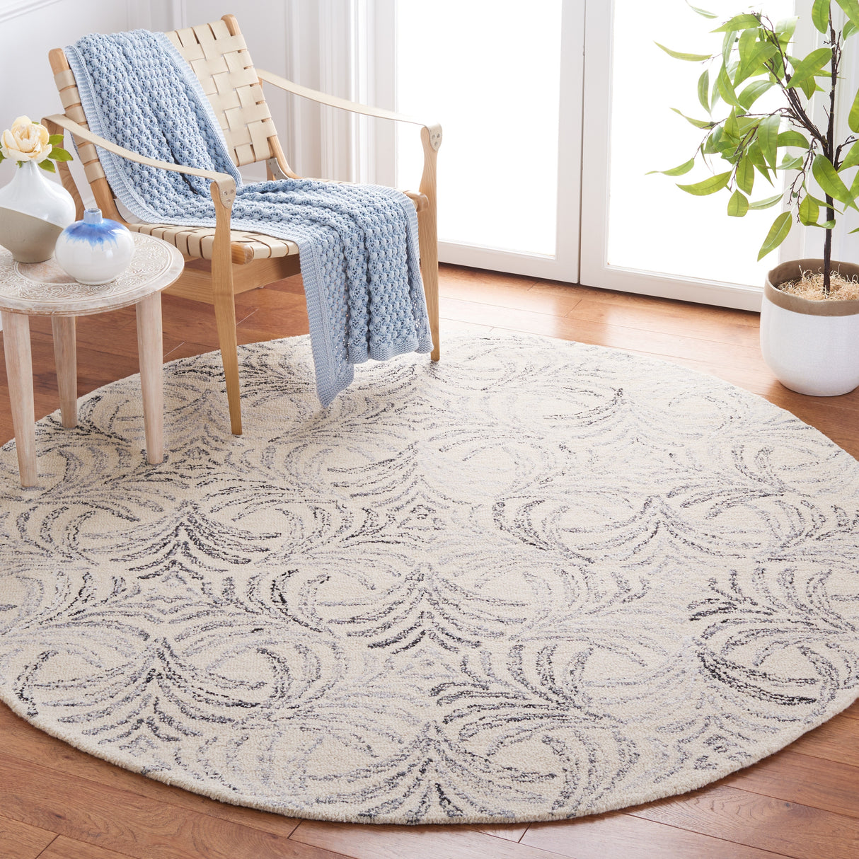 Martha Stewart by SAFAVIEH Handmade Asumi Rug