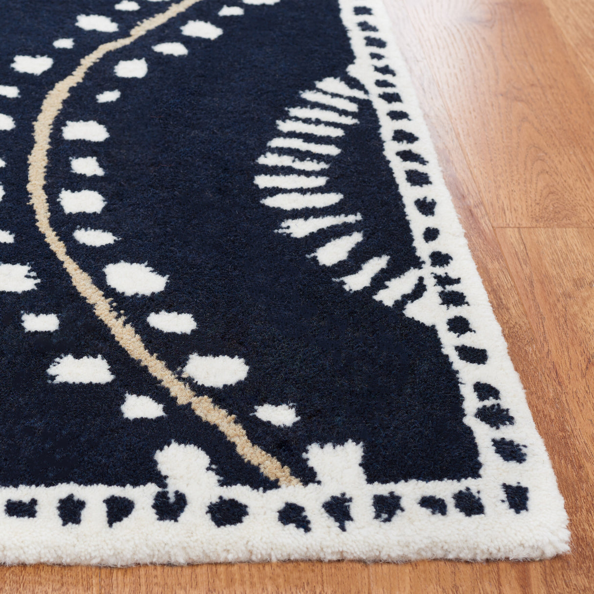 Martha Stewart by SAFAVIEH Handmade Ogee Dot Wool Rug