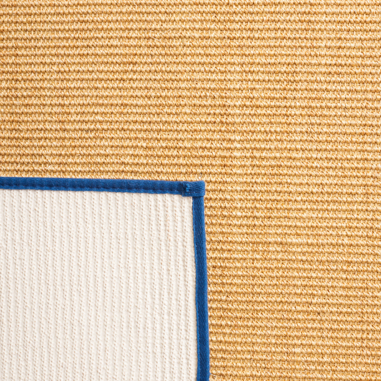 Martha Stewart by SAFAVIEH Klarita Sisal & Jute Area Rug