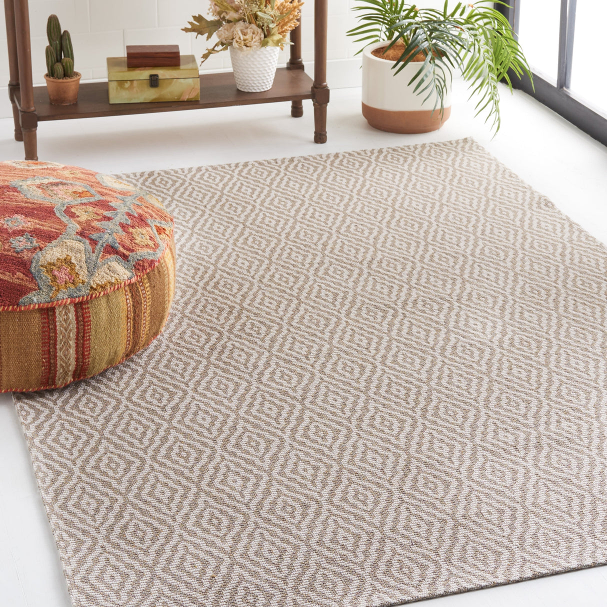 Martha Stewart by SAFAVIEH Oddny Trellis Cotton Rug