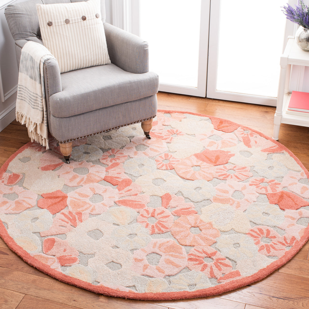 Martha Stewart by SAFAVIEH Poppy Field Wool/ Viscose Rug