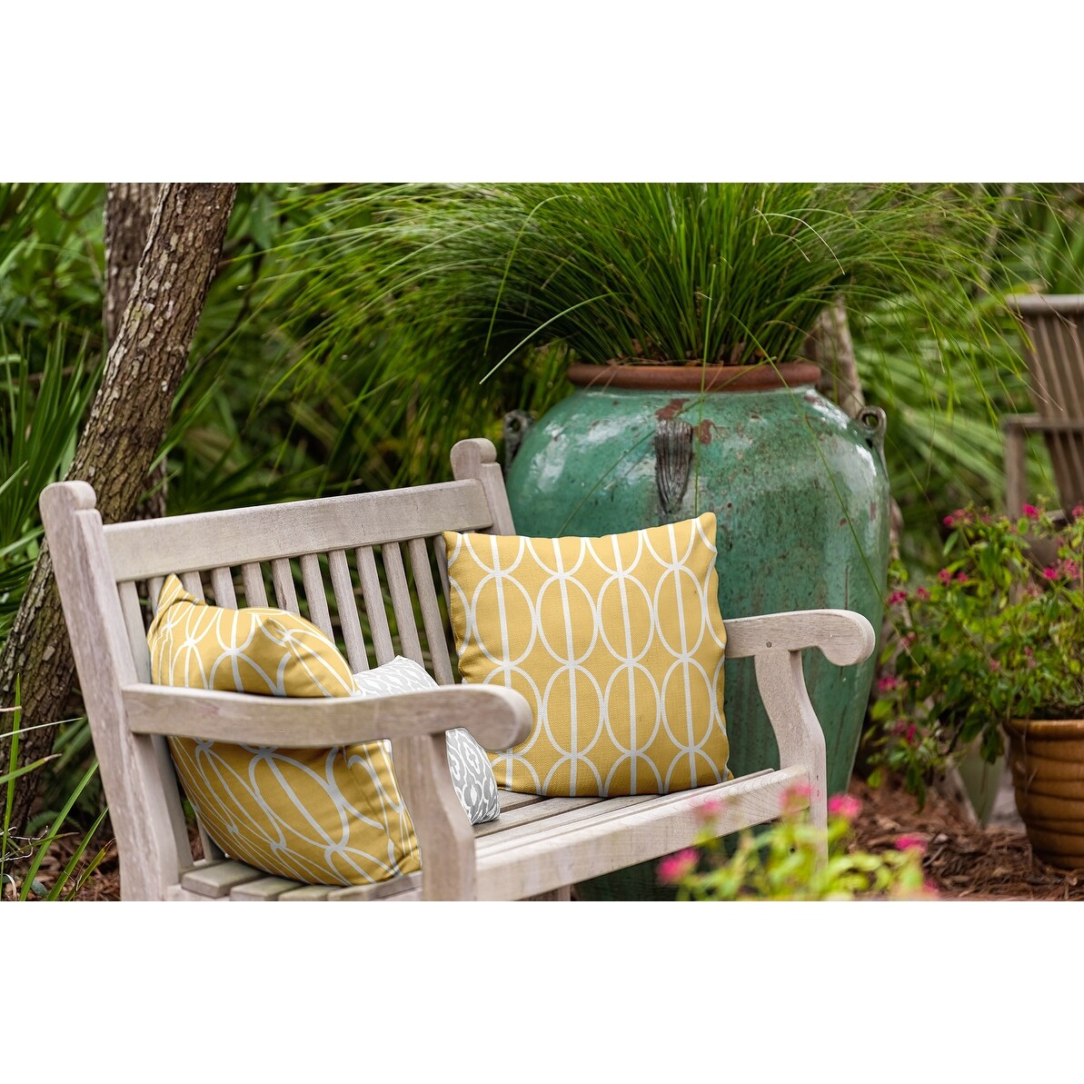Ovals Go 'Round Indoor/Outdoor Throw Pillow