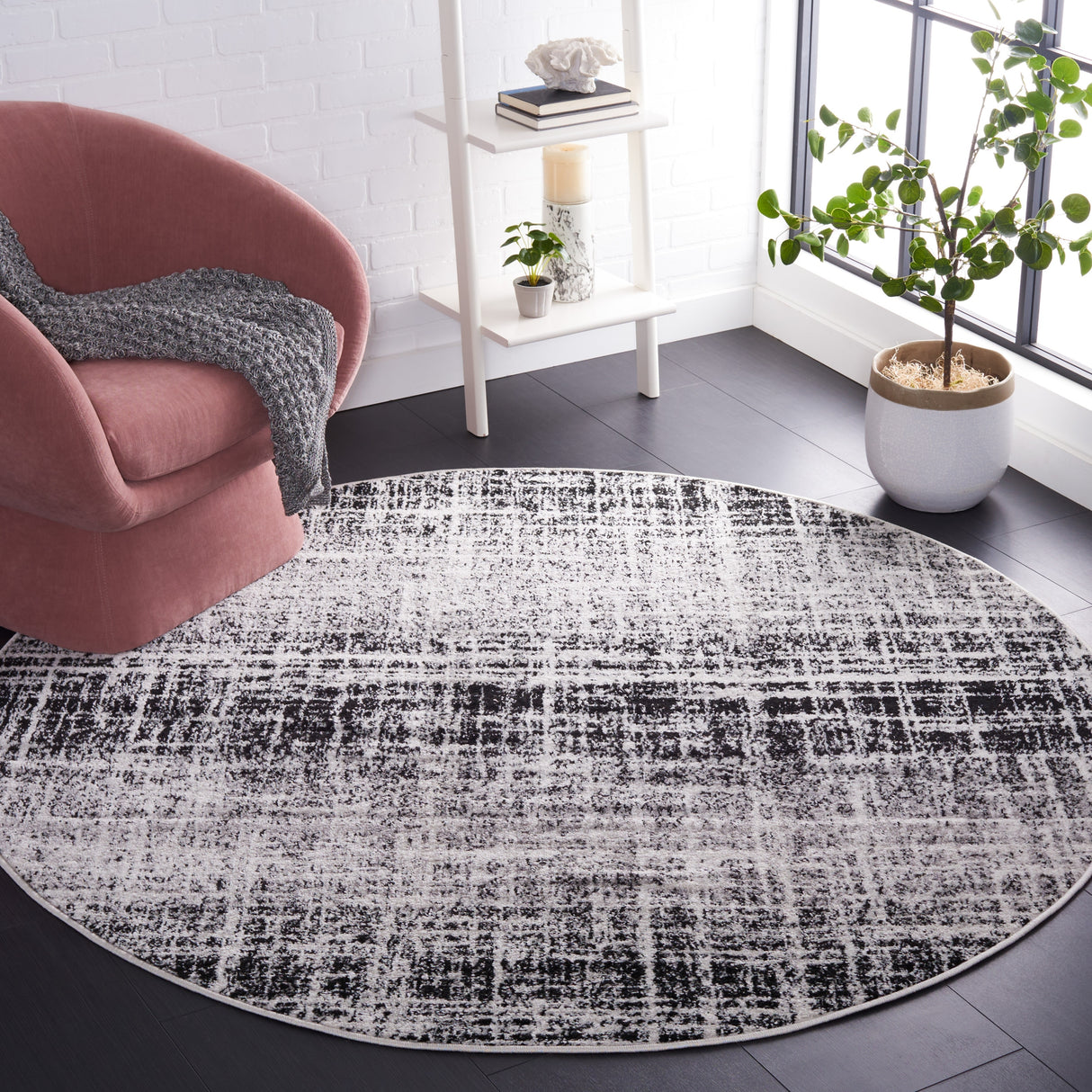 SAFAVIEH Adirondack Anri Modern Distressed Rug