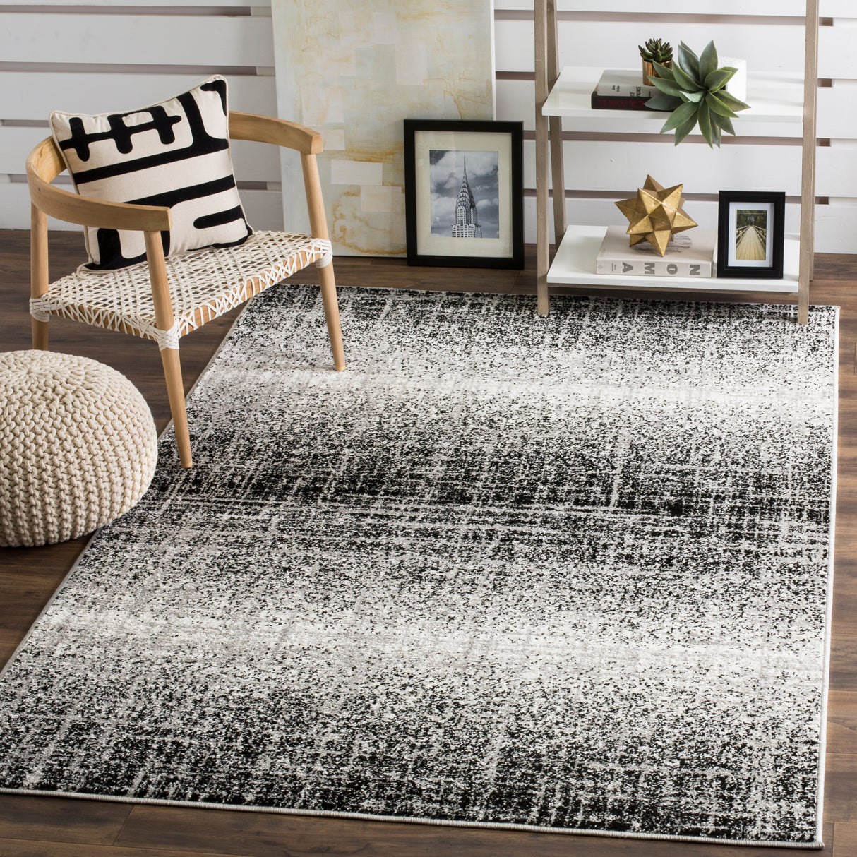 SAFAVIEH Adirondack Anri Modern Distressed Rug