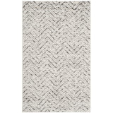 SAFAVIEH Adirondack Hildegard Chevron Distressed Rug