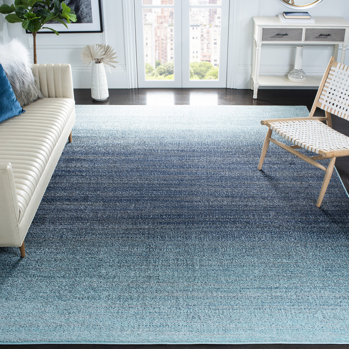 SAFAVIEH Adirondack Muzeyyen Ombre Distressed Rug