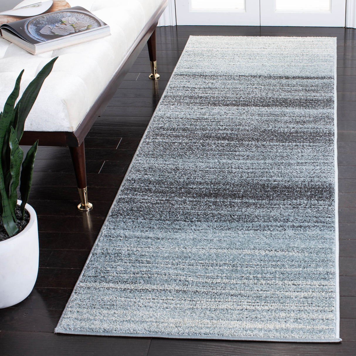 SAFAVIEH Adirondack Muzeyyen Ombre Distressed Rug