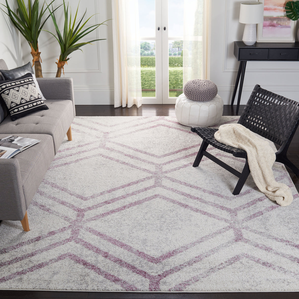 SAFAVIEH Adirondack Olsa Geometric Distressed Rug