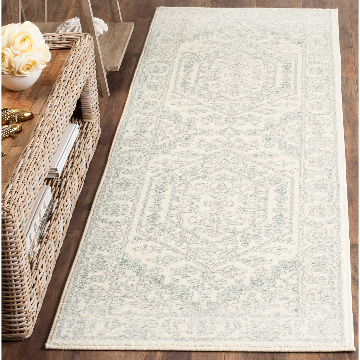 SAFAVIEH Adirondack Sian Rustic Oriental Medallion Rug