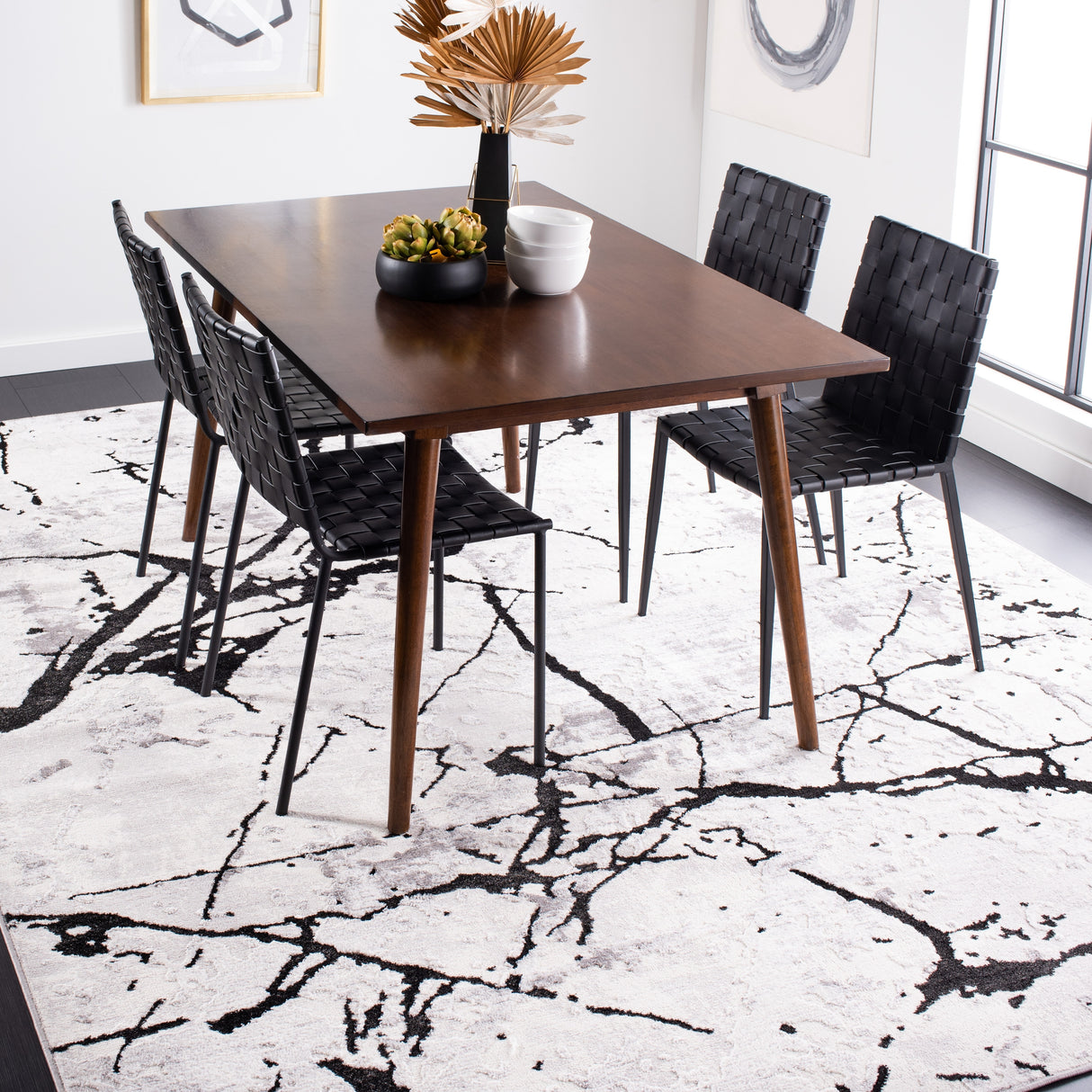 SAFAVIEH Amelia Alli Modern Abstract Distressed Rug