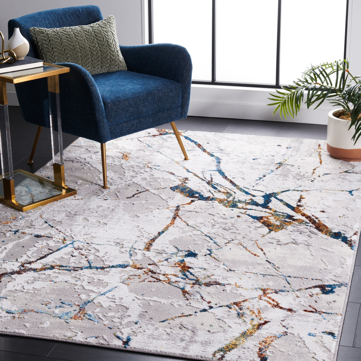 SAFAVIEH Amelia Alli Modern Abstract Distressed Rug