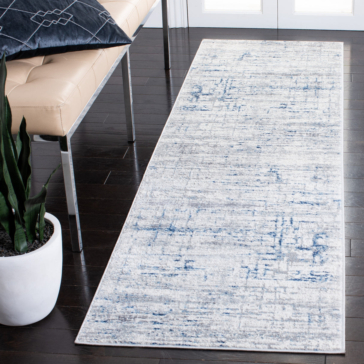 SAFAVIEH Amelia Battistina Modern Abstract Rug