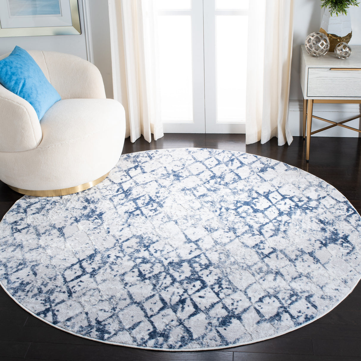 SAFAVIEH Amelia Selvete Modern Trellis Distressed Rug