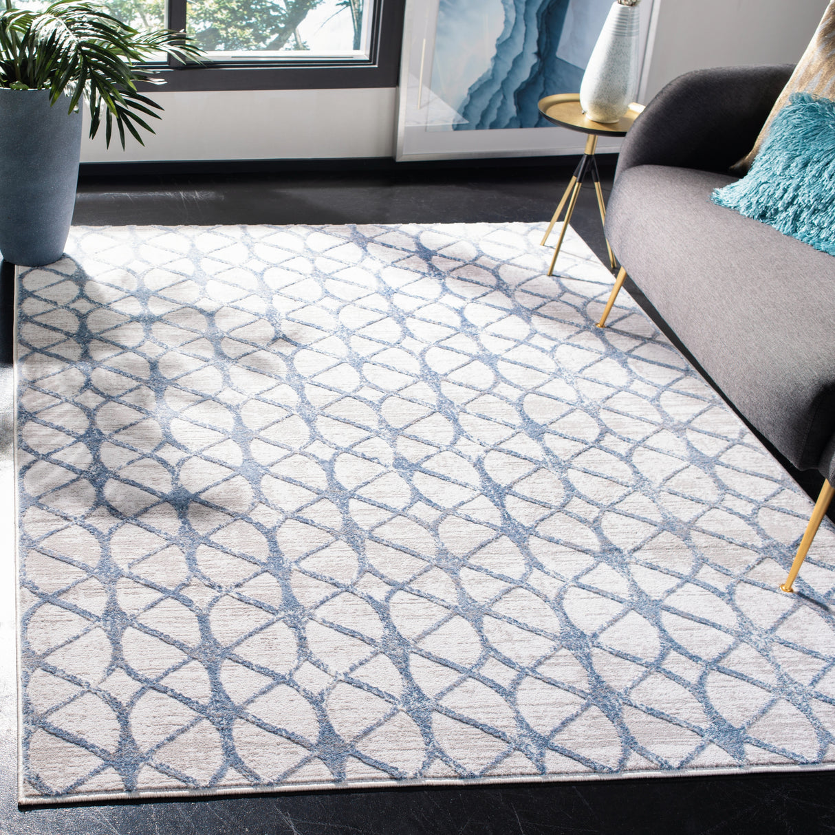 SAFAVIEH Amelia Tanasa Geometric Distressed Rug