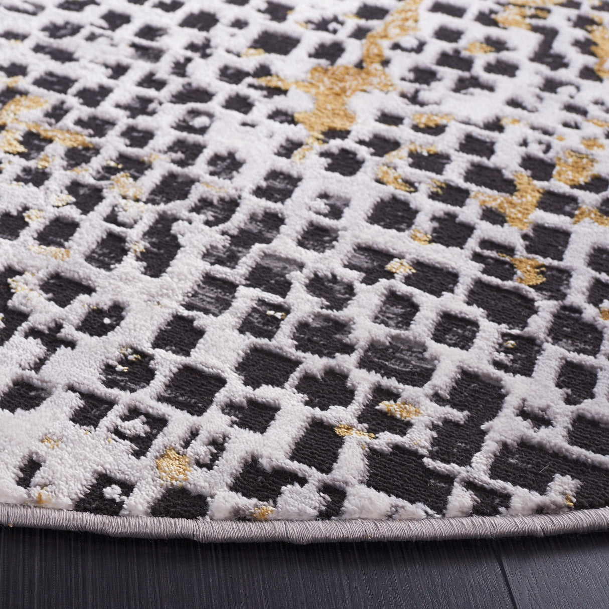 SAFAVIEH Amelia Valvi Modern Abstract Rug