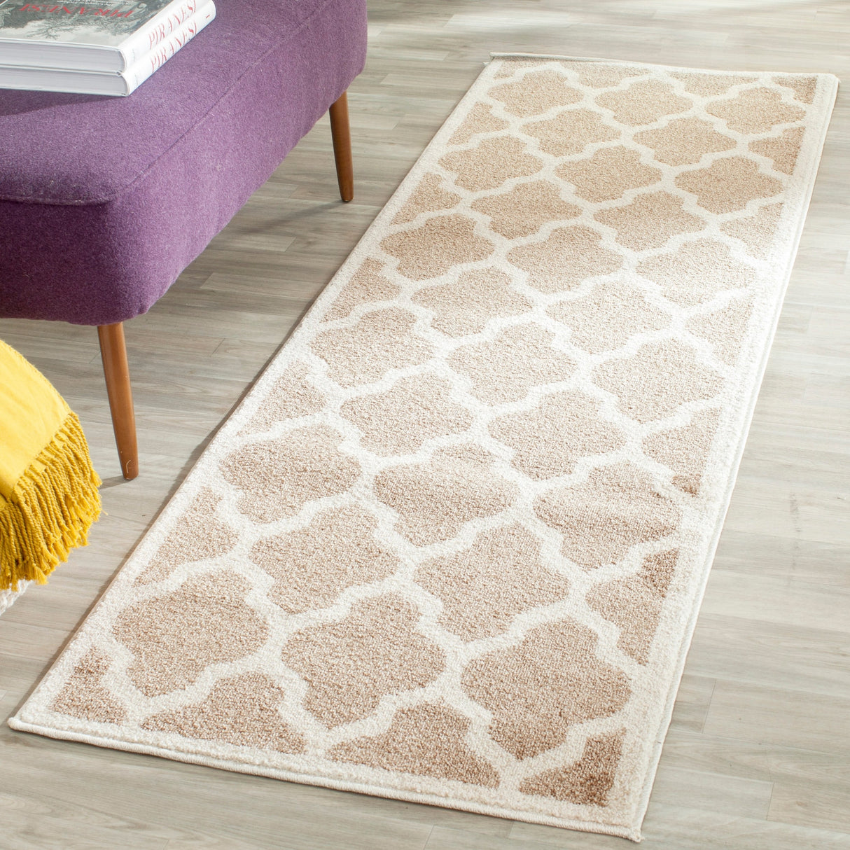 SAFAVIEH Amherst Machi Modern Rug