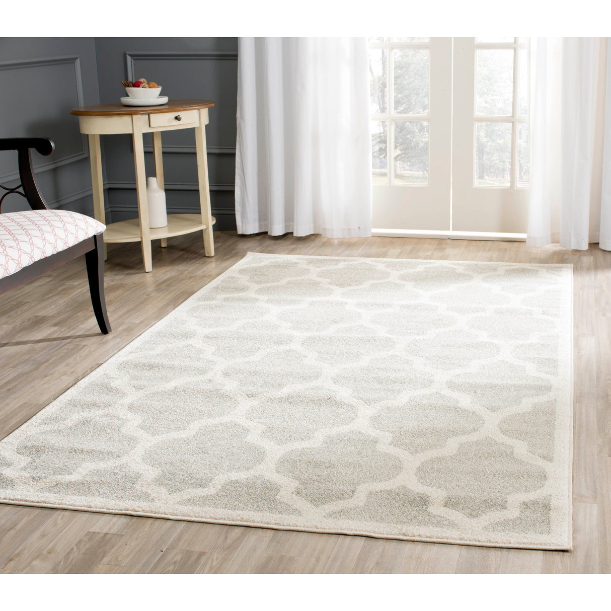 SAFAVIEH Amherst Machi Modern Rug