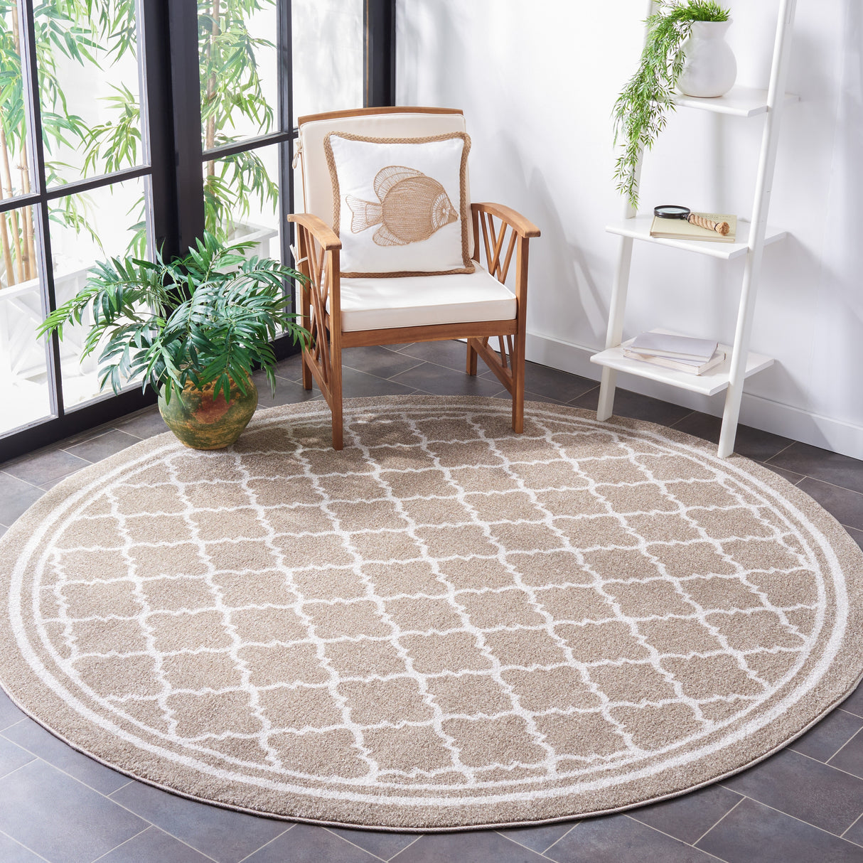 SAFAVIEH Amherst Namira Trellis Rug