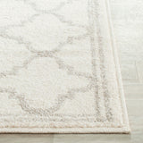 SAFAVIEH Amherst Namira Trellis Rug