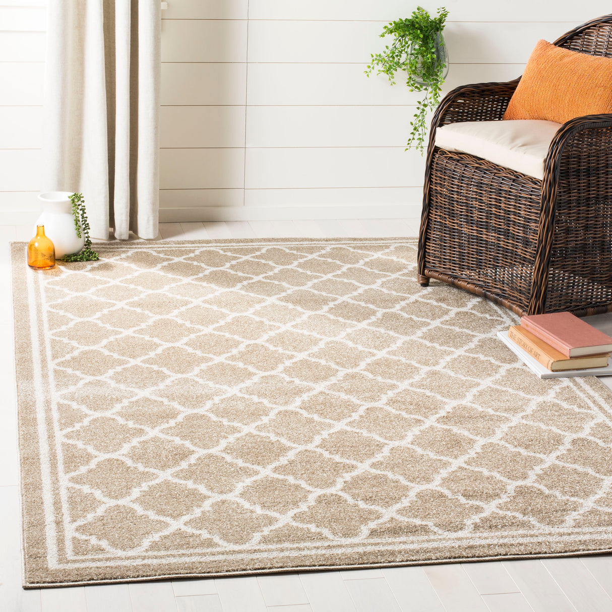 SAFAVIEH Amherst Namira Trellis Rug