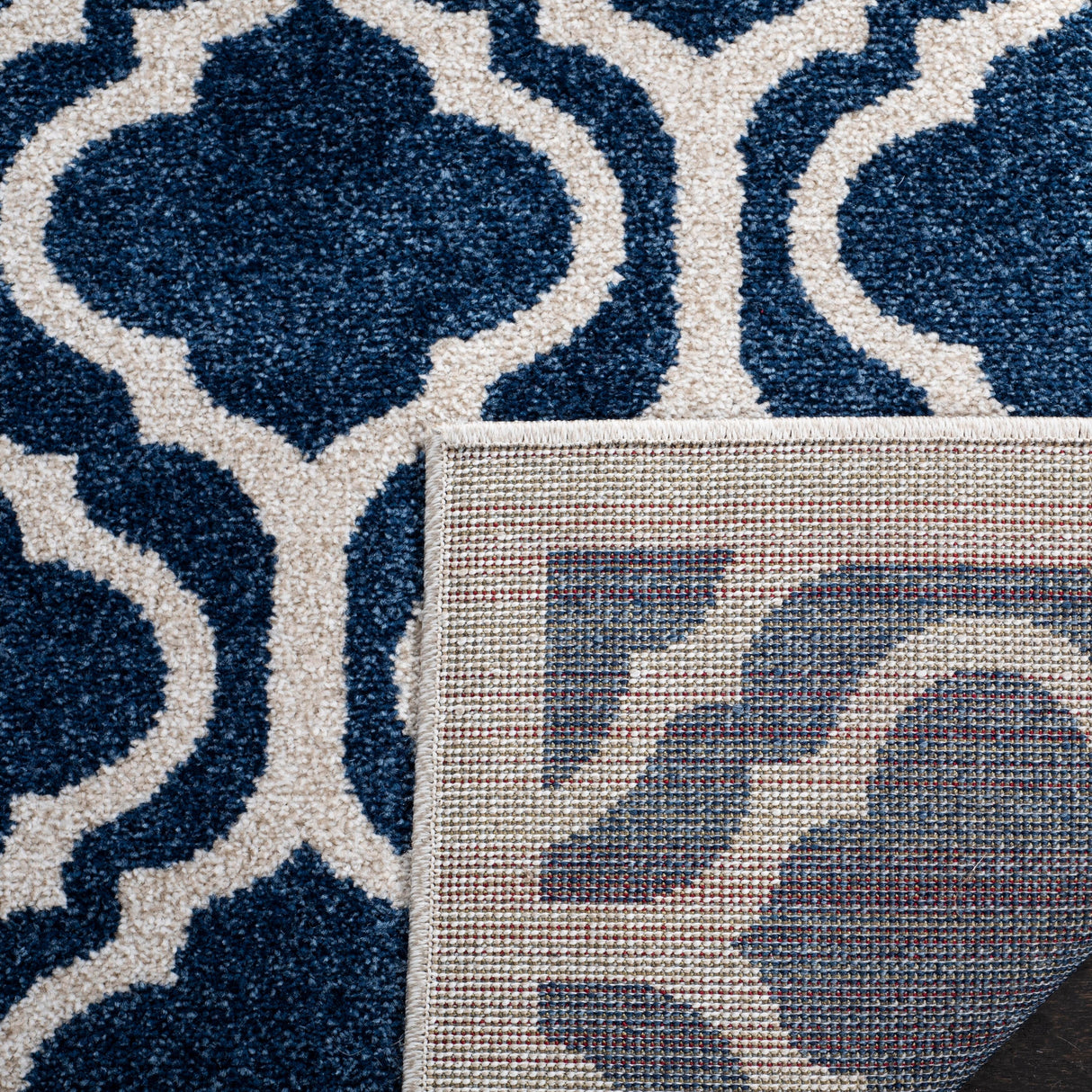 SAFAVIEH Amherst Yoshimi Modern Rug