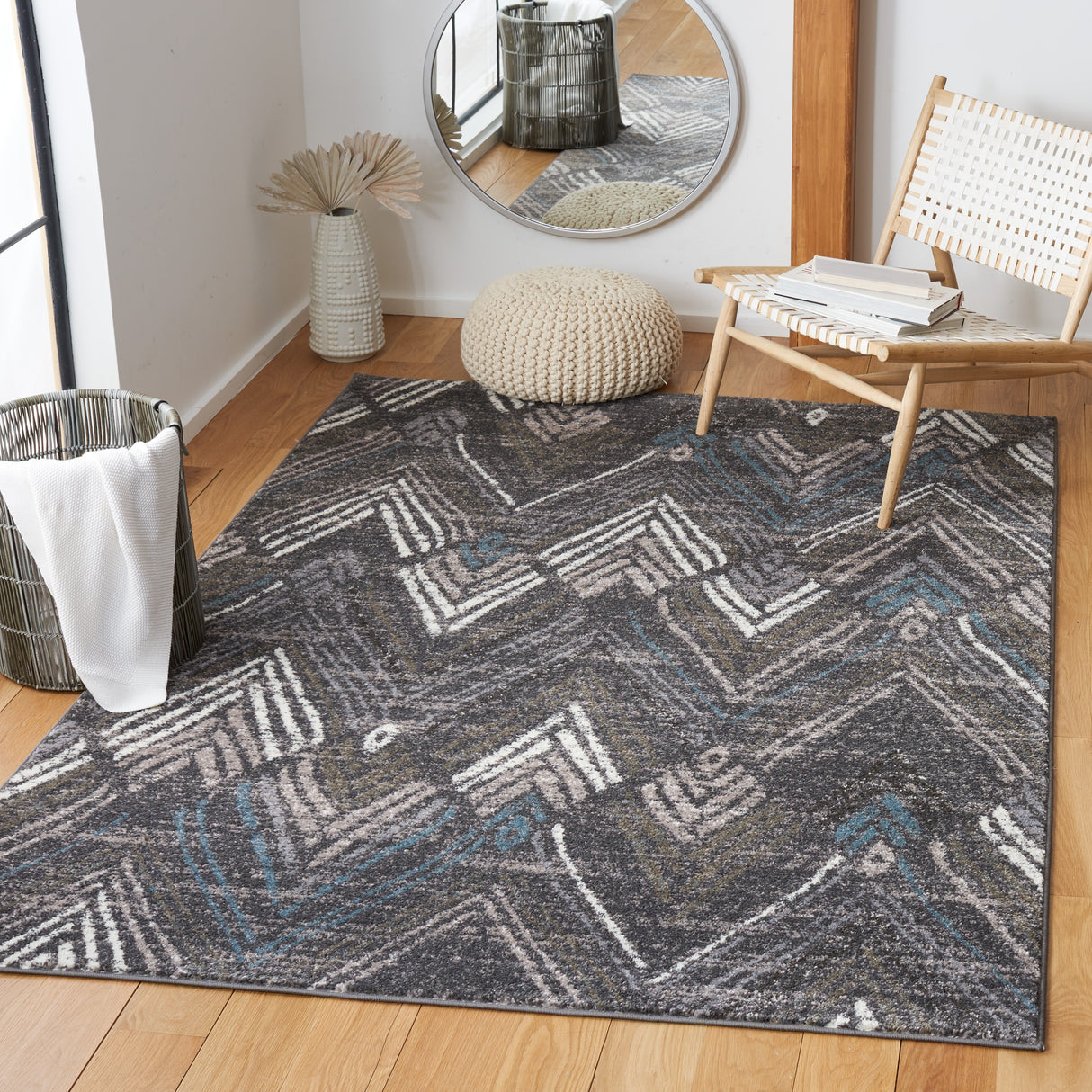 SAFAVIEH Amsterdam Gulumser Modern Rug