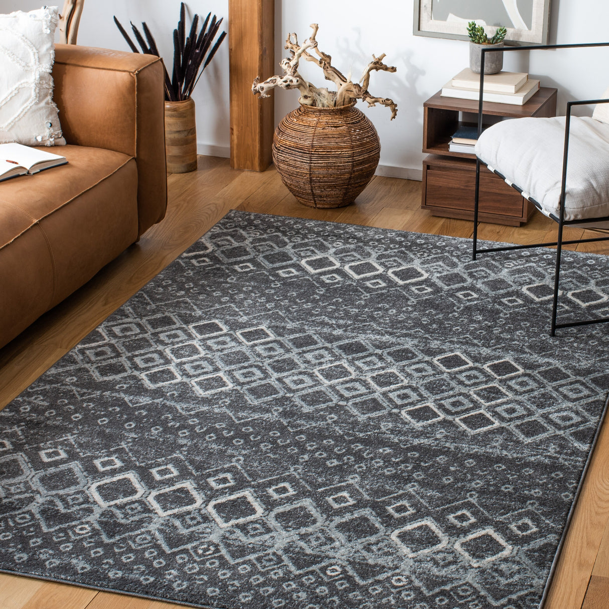 SAFAVIEH Amsterdam Iskra Moroccan Boho Rug