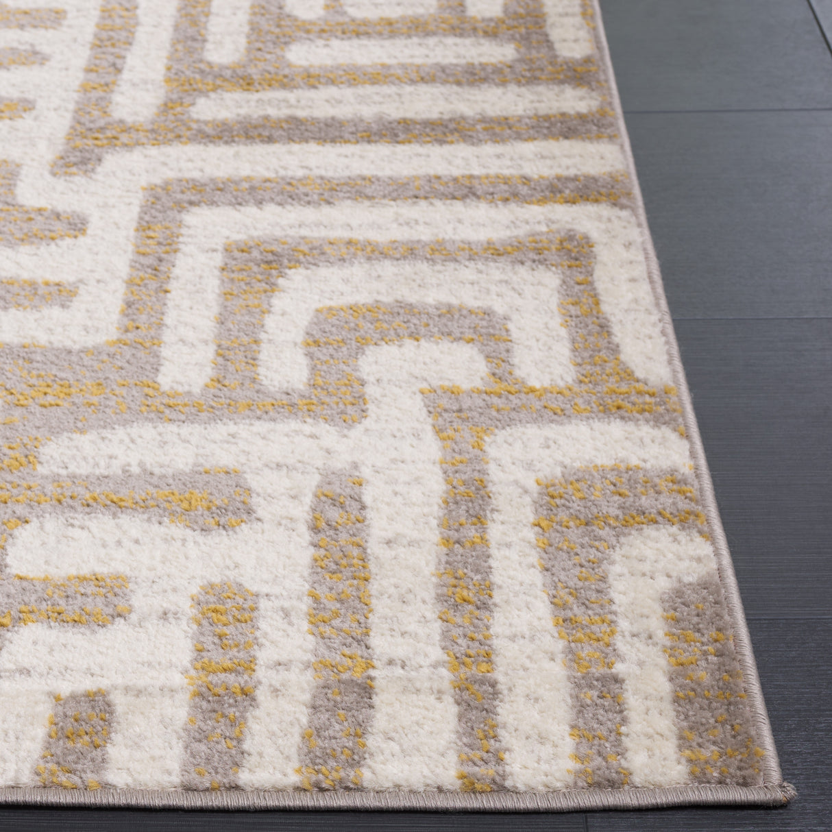 SAFAVIEH Amsterdam Majvi Modern Rug