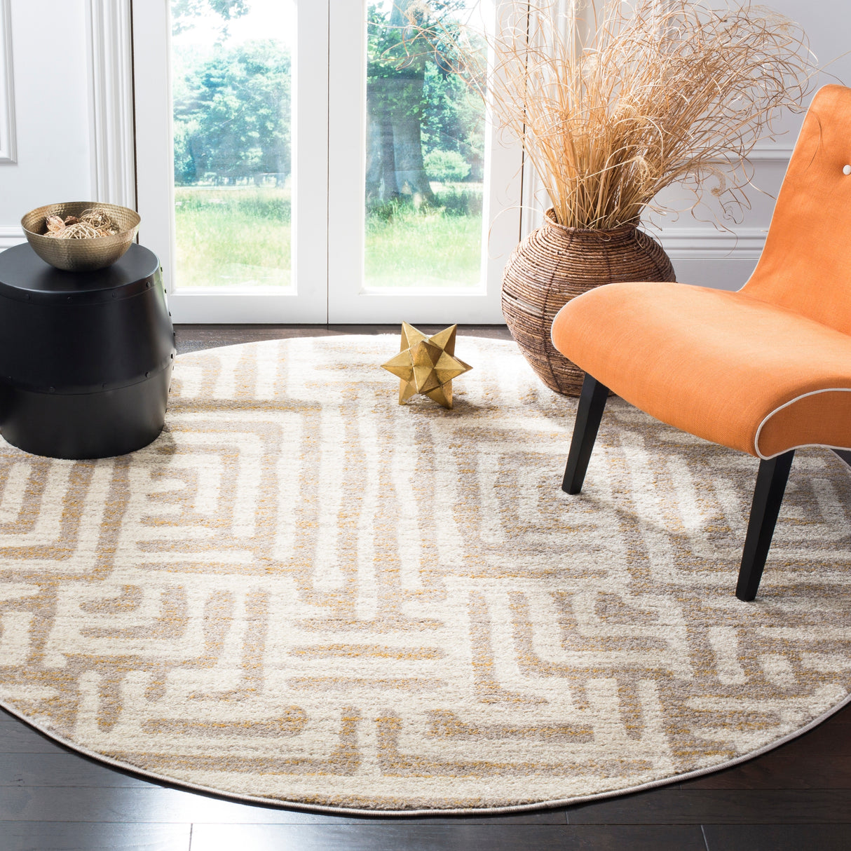 SAFAVIEH Amsterdam Majvi Modern Rug