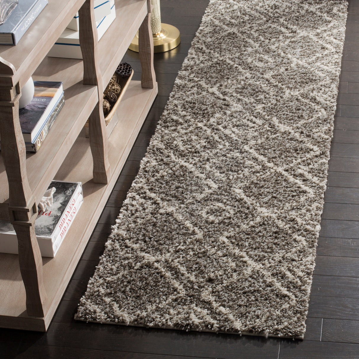 SAFAVIEH Arizona Shag Eyvor 1.2-inch Thick Rug