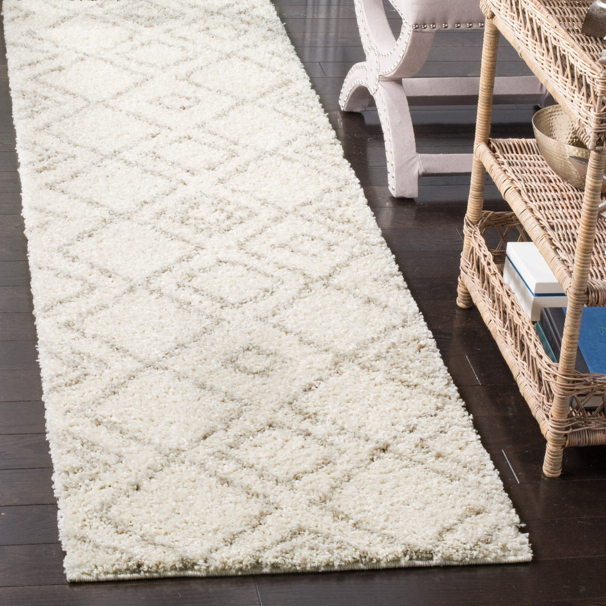 SAFAVIEH Arizona Shag Eyvor 1.2-inch Thick Rug