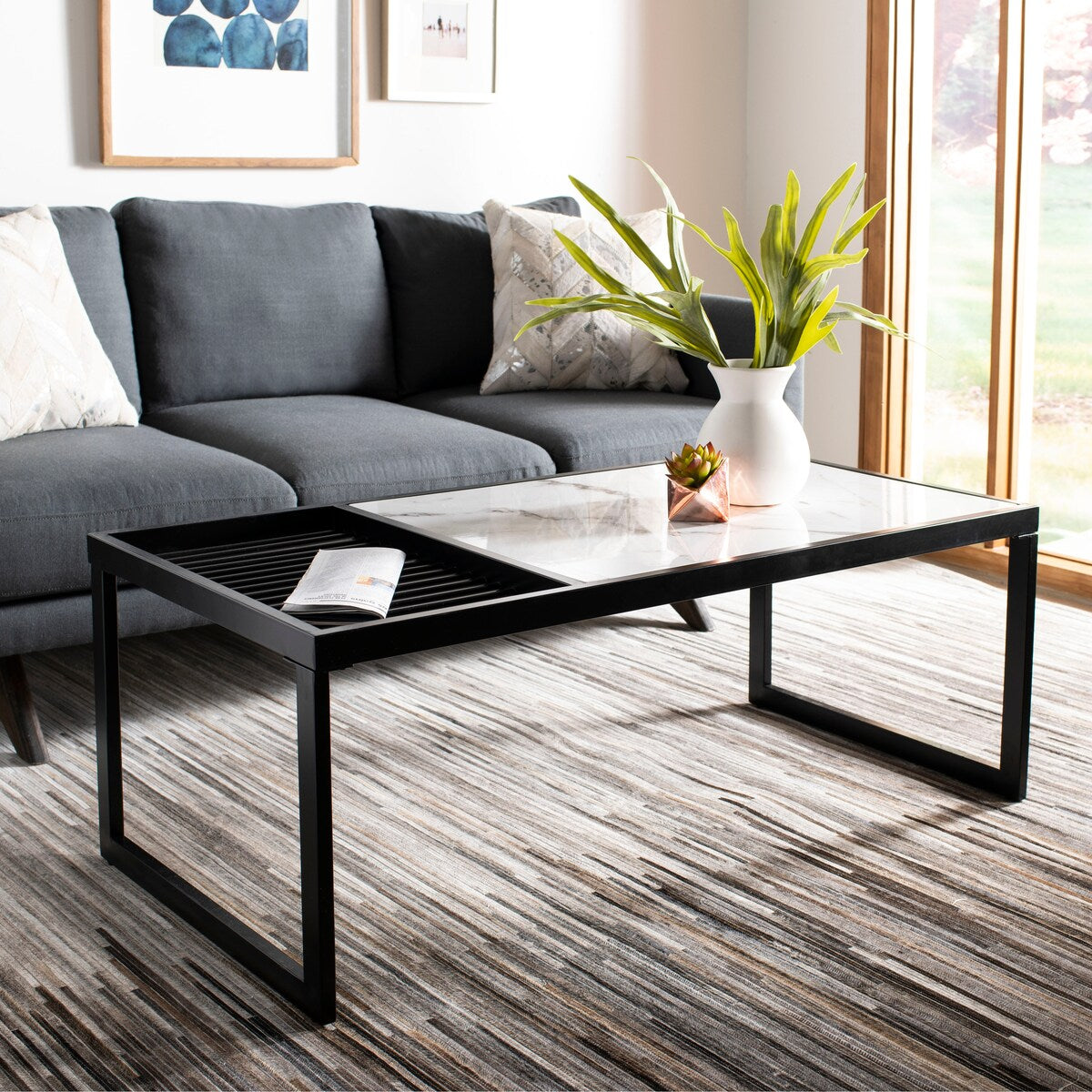 SAFAVIEH Arletta White/ Black Coffee Table - 48" x 24" x 18" - 48Wx24Dx18H