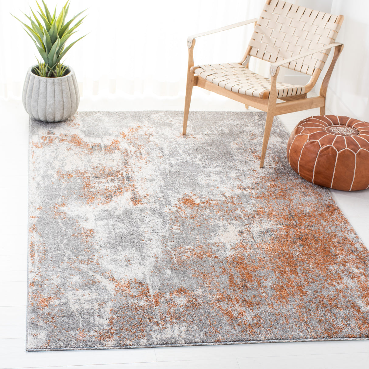 SAFAVIEH Aston Adosinha Modern Abstract Rug