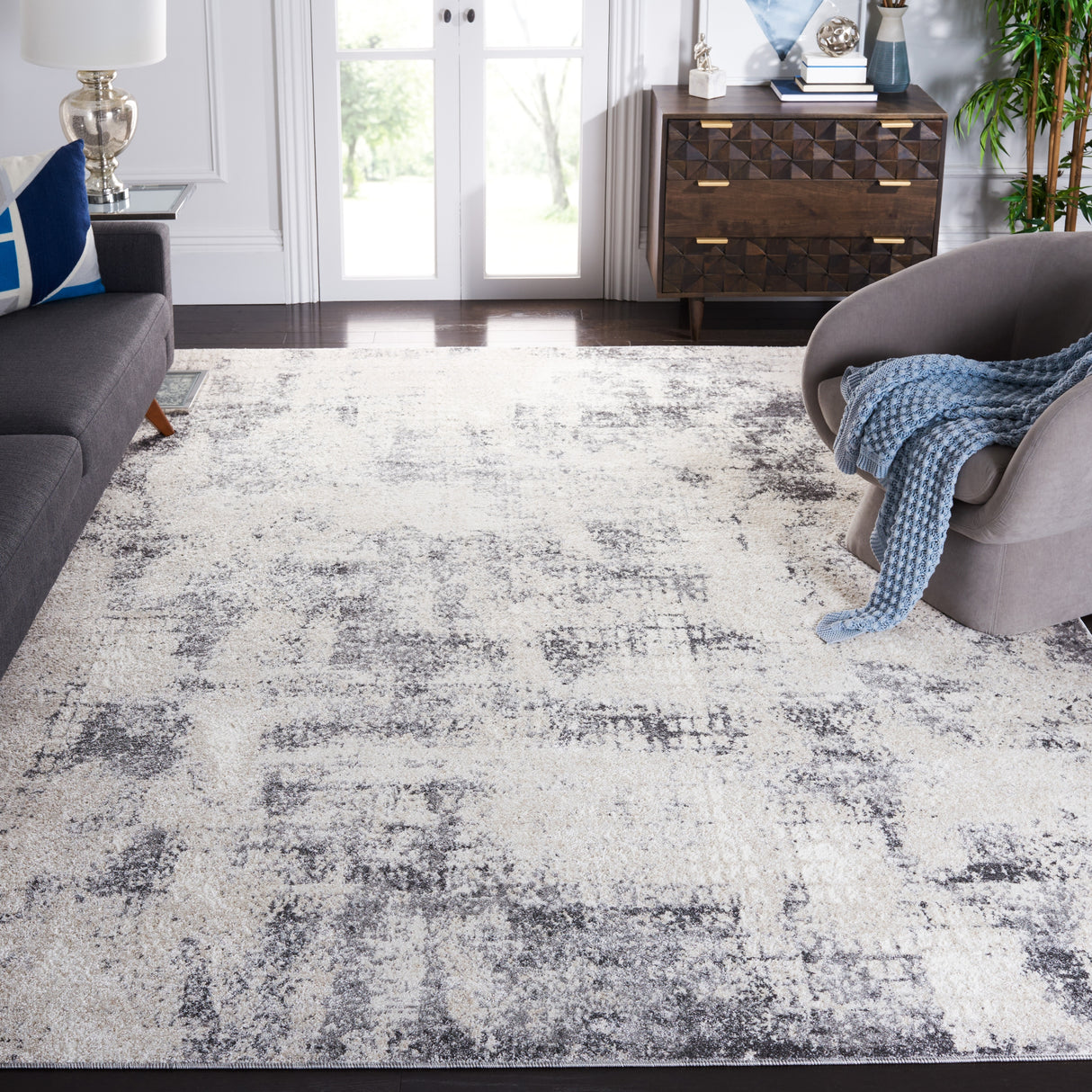 SAFAVIEH Aston Outi Modern Abstract Rug