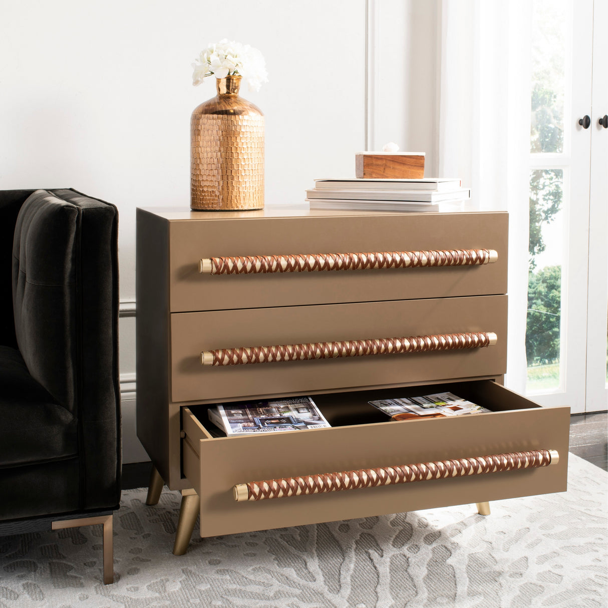 SAFAVIEH Audra 3-Drawer Storage Bedroom Chest.