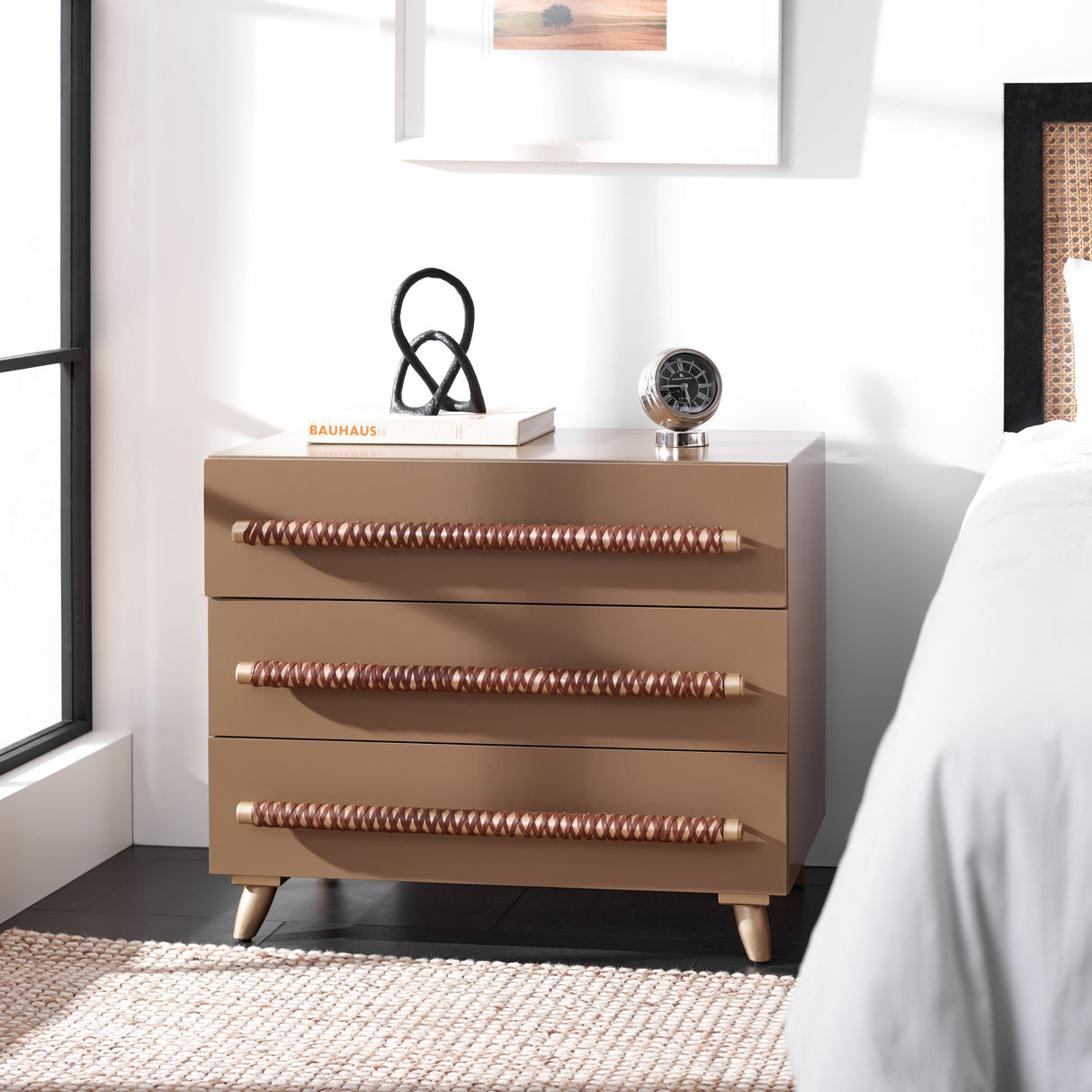 SAFAVIEH Audra 3-Drawer Storage Bedroom Chest.