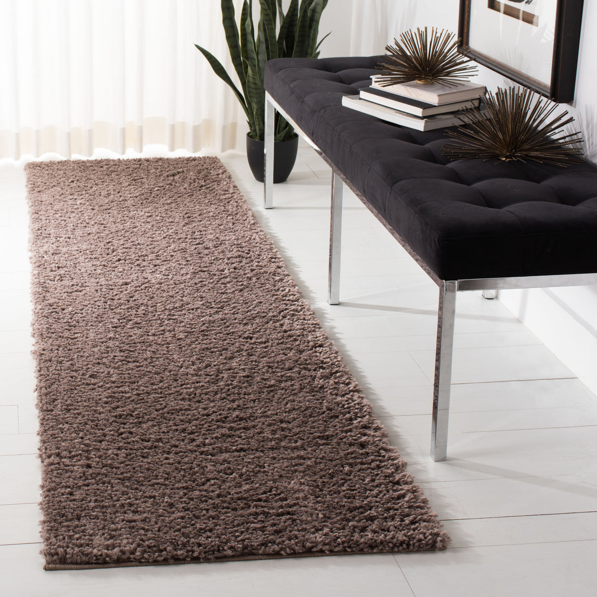 SAFAVIEH August Wilhelma Shag Solid 1.2-inch Thick Area Rug