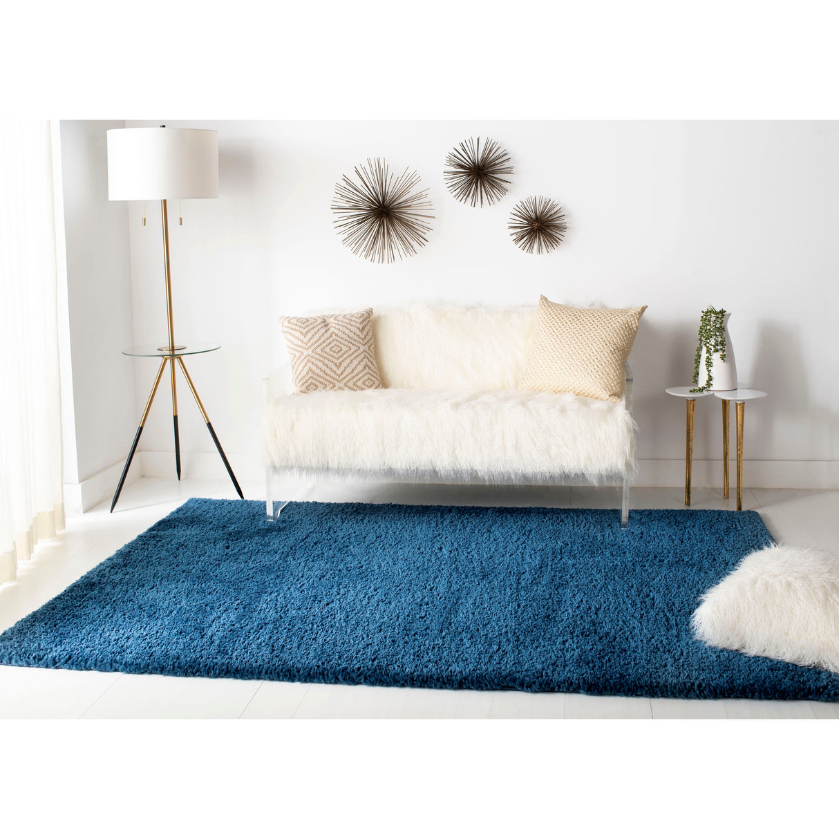 SAFAVIEH August Wilhelma Shag Solid 1.2-inch Thick Area Rug