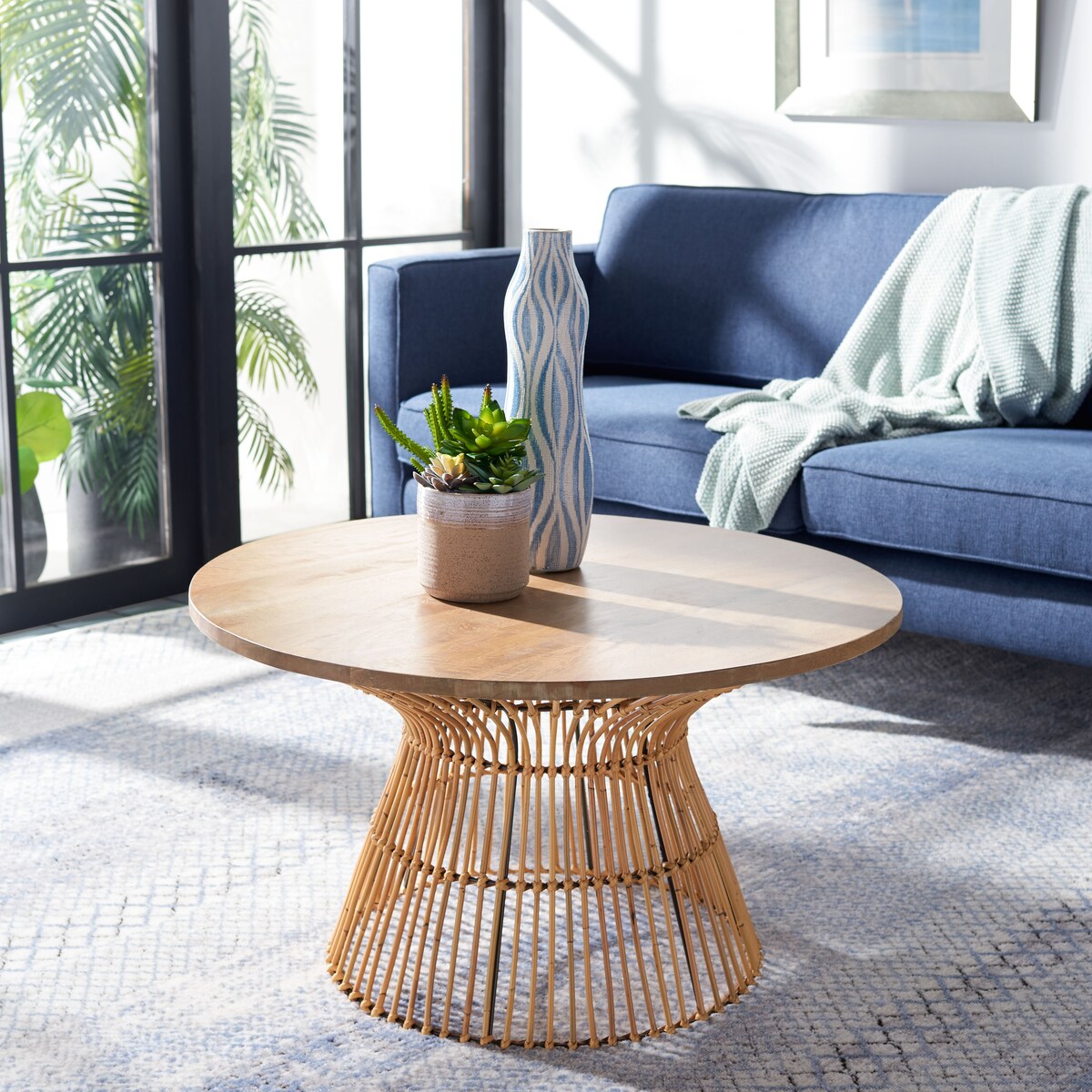 SAFAVIEH Aveline Modern Rattan Round Coffee Table - 31.5" W x 31.5" L x 17.7" H - 32Wx32Dx18H