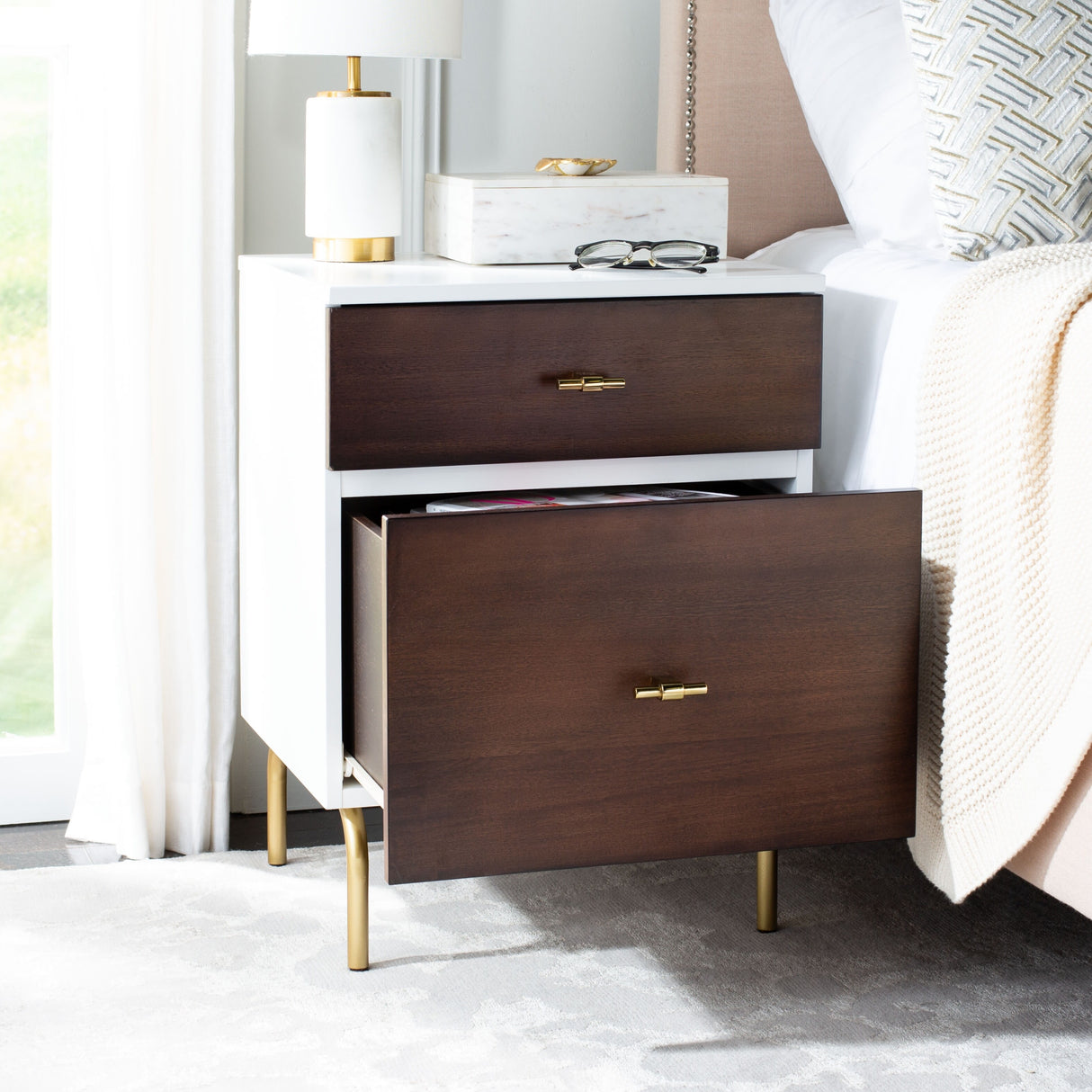 SAFAVIEH Bailee 2-Drawer Nightstand