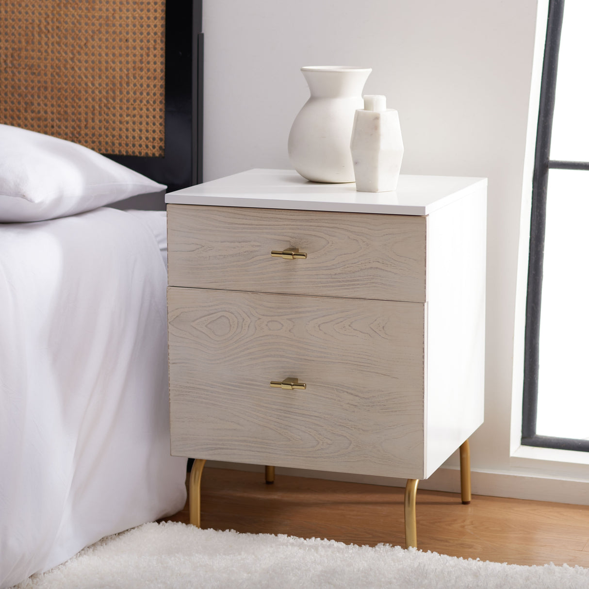 SAFAVIEH Bailee 2-Drawer Nightstand