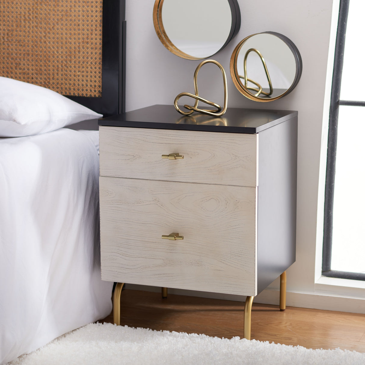 SAFAVIEH Bailee 2-Drawer Nightstand