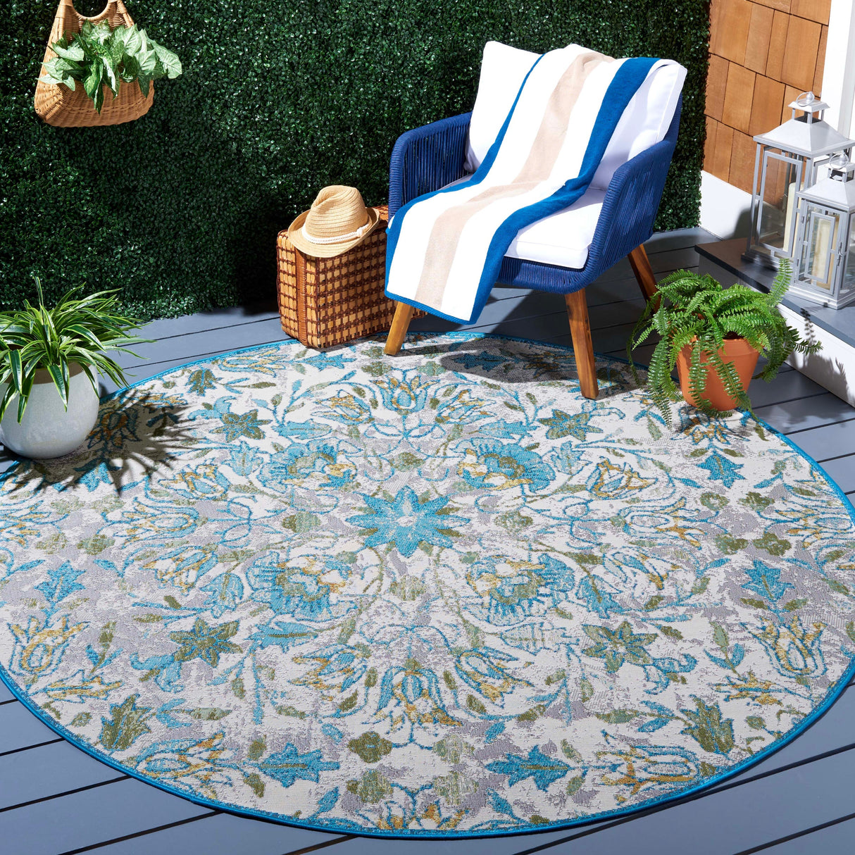 SAFAVIEH Barbados Kezban Floral Indoor/Outdoor Rug