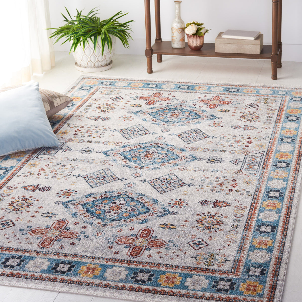 SAFAVIEH Bayside Machine Washable Cynthia Oriental Rug