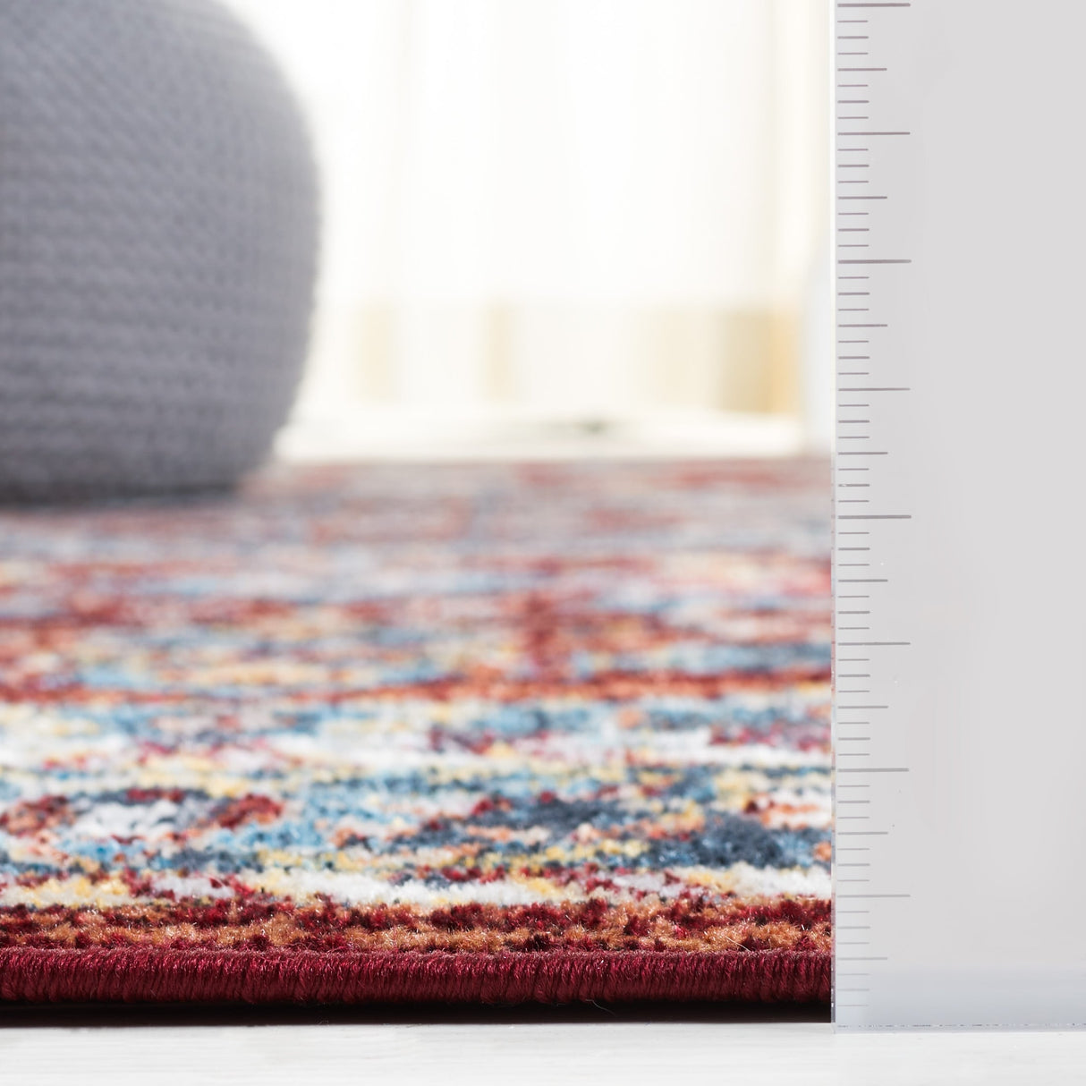 SAFAVIEH Bayside Machine Washable Korneliya Oriental Rug