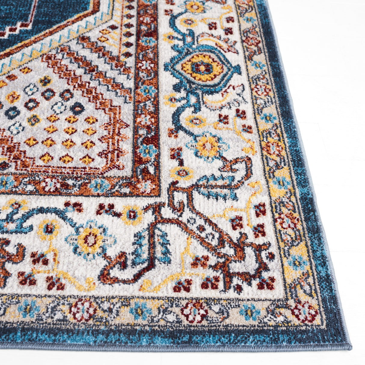 SAFAVIEH Bayside Machine Washable Tsirla Oriental Rug